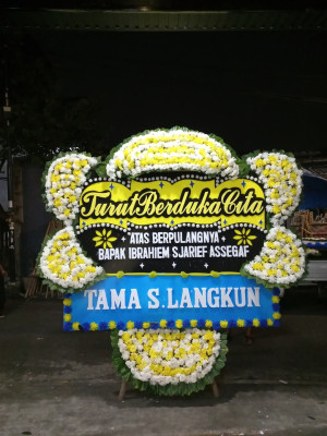 Papan Bunga Duka di Tanjung Uma